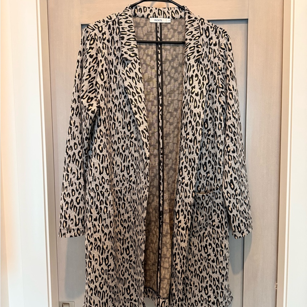 Ricki’s Animal Print Blazer - Light Grey, Black & Cream - Size Large